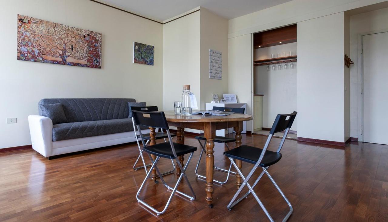 Italianway-Santo Stefano 5 Lägenhet Milano Exteriör bild